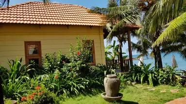 FREE BEACH RESORT