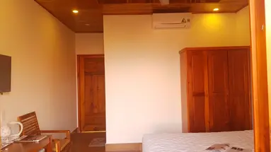 FREE BEACH RESORT
