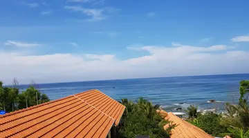 FREE BEACH RESORT