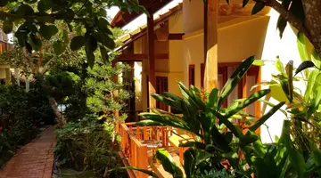 FREE BEACH RESORT