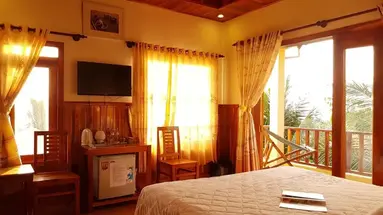 FREE BEACH RESORT