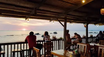 FREE BEACH RESORT