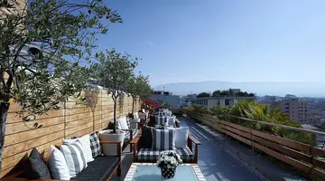 Fresh Hotel Athens