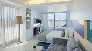 Fresh Hotel Athens