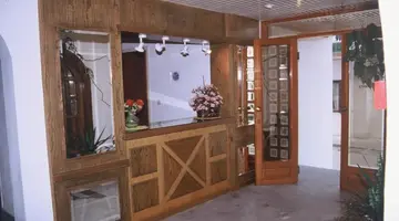 Friday Hotel