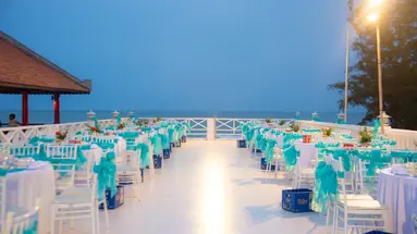 FULL MOON VILLAGE RESORT