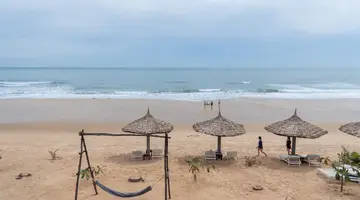 FULL MOON VILLAGE RESORT