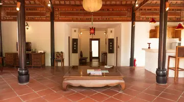 FULL MOON VILLAGE RESORT