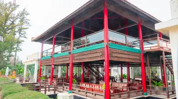 FULL MOON VILLAGE RESORT
