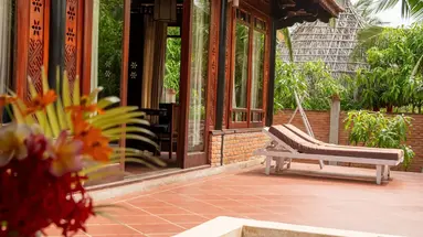 FULL MOON VILLAGE RESORT