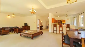 FULL MOON VILLAGE RESORT
