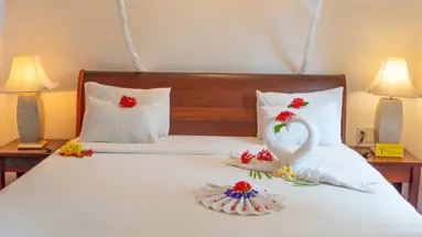 FULL MOON VILLAGE RESORT