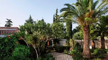 Galaxy Suites Boutique Resort