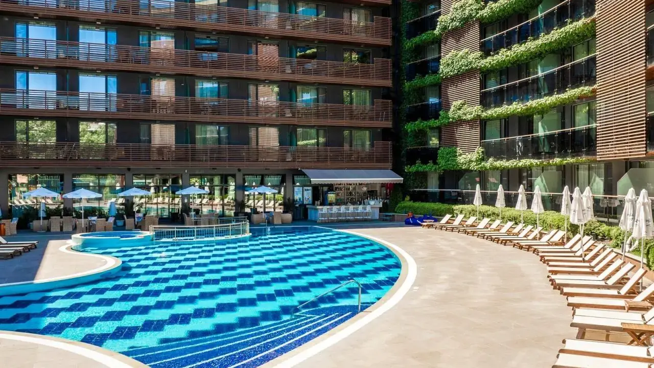 Galeon Residence and SPA