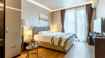 GALEON RESIDENCE & SPA