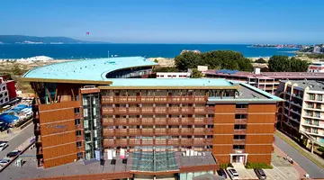 GALEON RESIDENCE & SPA