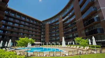 GALEON RESIDENCE & SPA