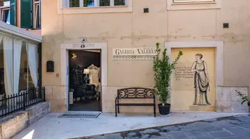 Galeria Valeria Downtown Seaside