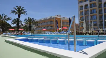 Gami Hostal Adults Only