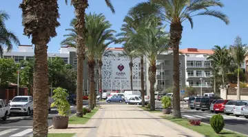 Gara Suites Golf & Spa