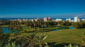 Gara Suites Golf & Spa