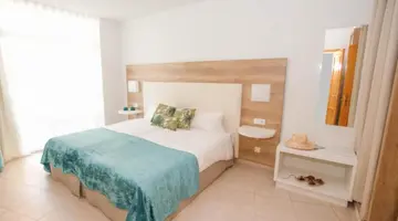 Gara Suites Golf & Spa