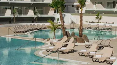 Gara Suites Golf & Spa