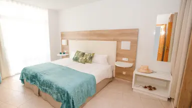 Gara Suites Golf & Spa