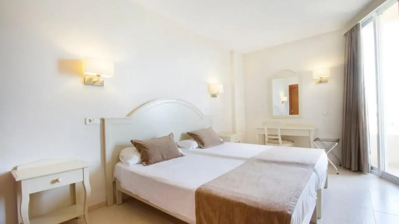 GARBI CALA MILLOR