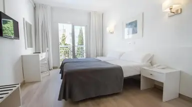 Garbi Park Hotel