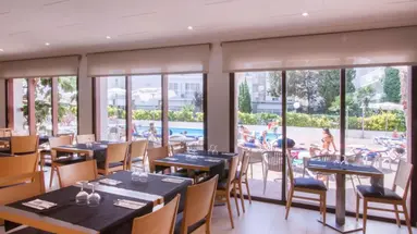 Garbi Park Hotel
