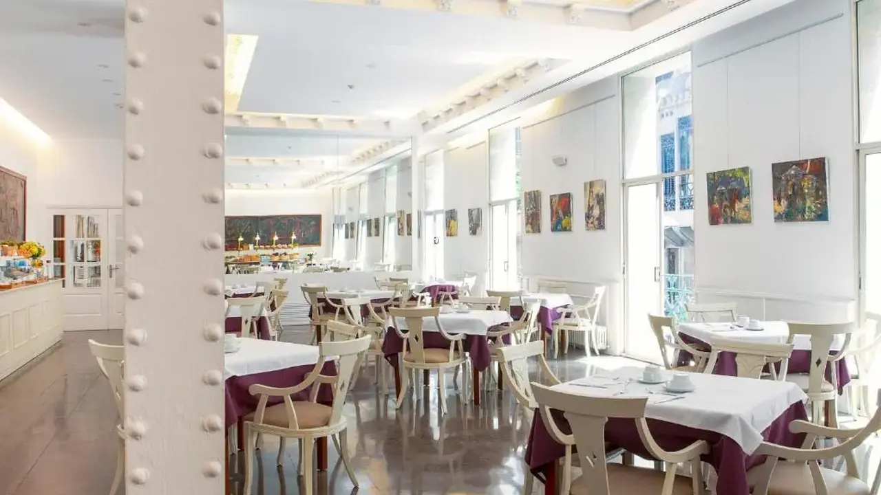 Gaudi Hotel
