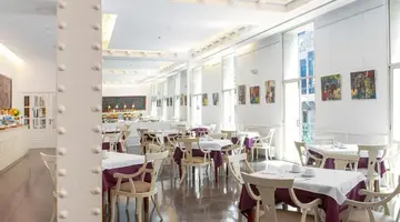Gaudi Hotel