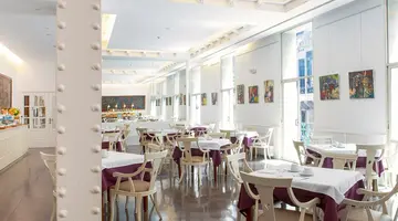 Gaudi Hotel
