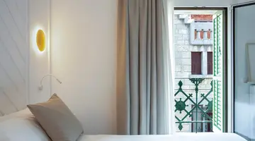 Gaudi Hotel