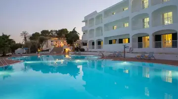 Gavimar Ariel Chico Hotel and Apartments