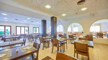Gavimar Ariel Chico Hotel and Apartments