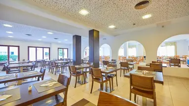 Gavimar Ariel Chico Hotel and Apartments