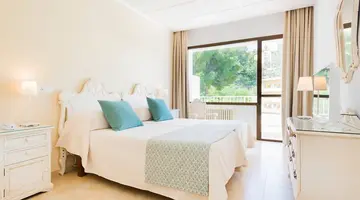 Gaya Hotel