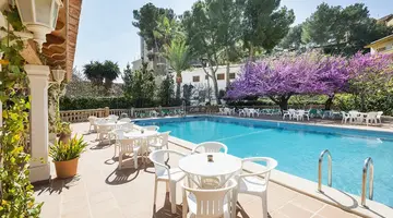 Gaya Hotel