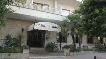 Gaya Hotel