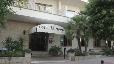 Gaya Hotel