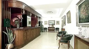 Gaya Hotel