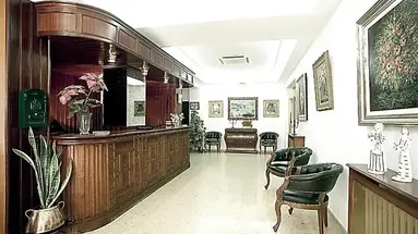 Gaya Hotel