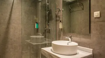 GEMINI HOTEL