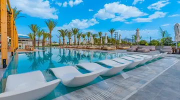 GEORGIOUPOLIS SUITES