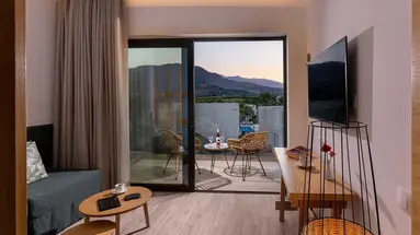 GEORGIOUPOLIS SUITES