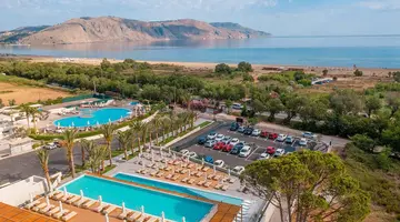 GEORGIOUPOLIS SUITES