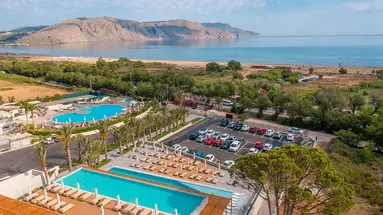 GEORGIOUPOLIS SUITES