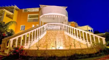 Gerakas Belvedere Hotel &amp Spa